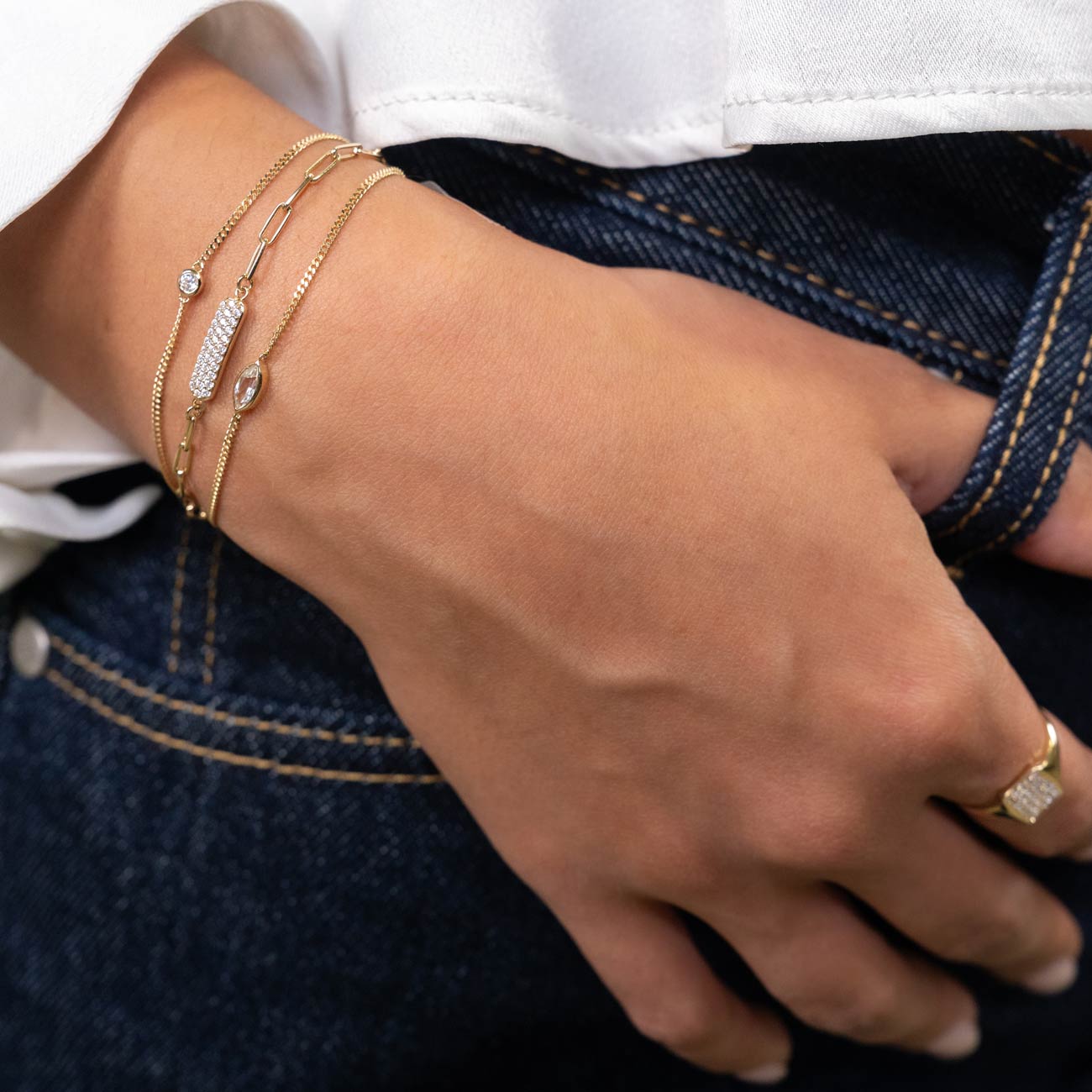 Dazzle Signet Bar Bracelet